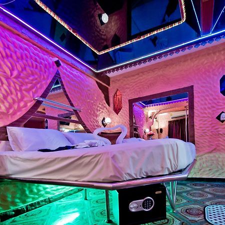 Hotel Penthouse Pattaya Exterior foto