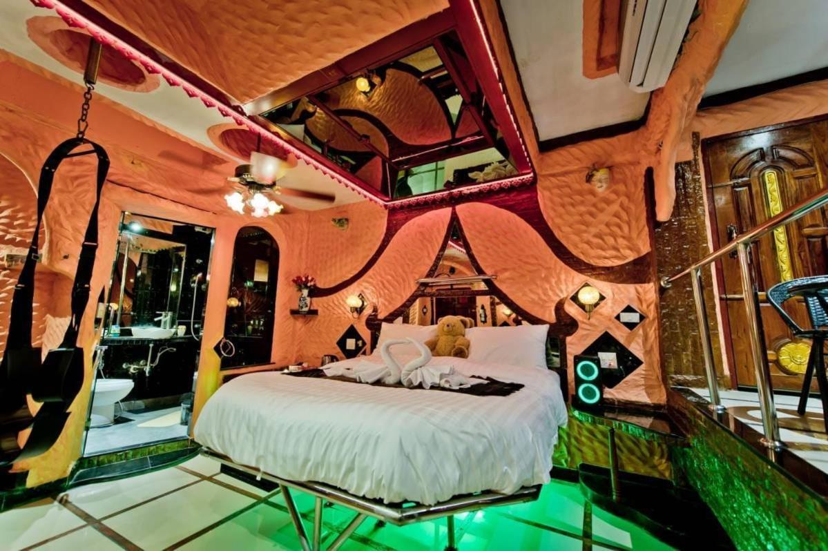 Hotel Penthouse Pattaya Exterior foto
