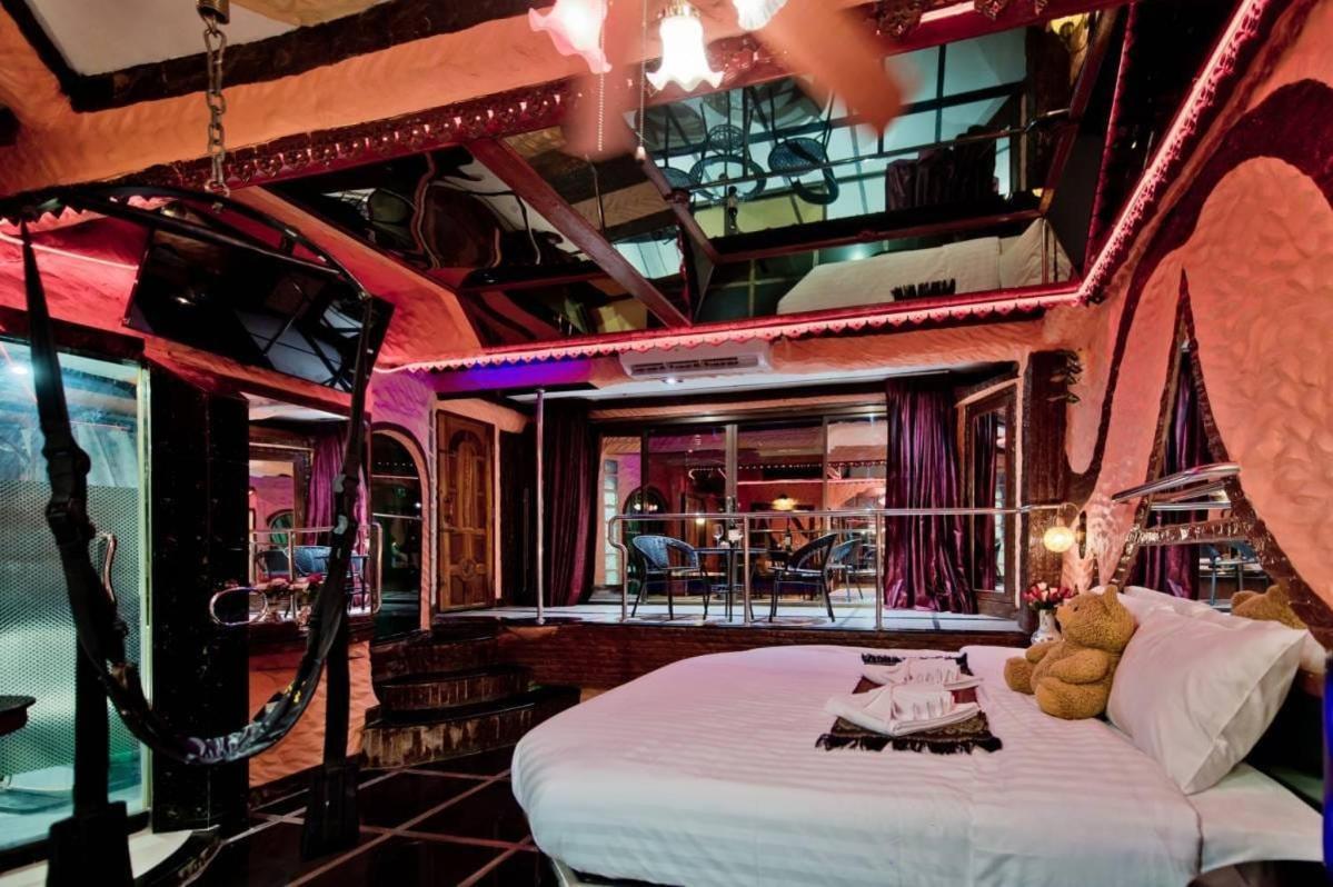 Hotel Penthouse Pattaya Exterior foto